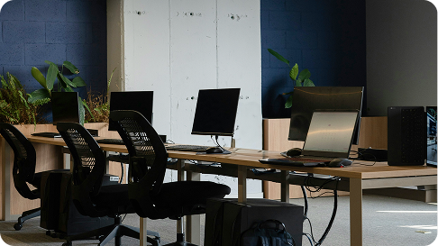 computadores no escritório 